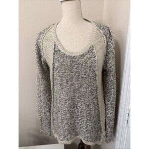 Quinn Women’s Mediums Beige Sweater Long Sleeve